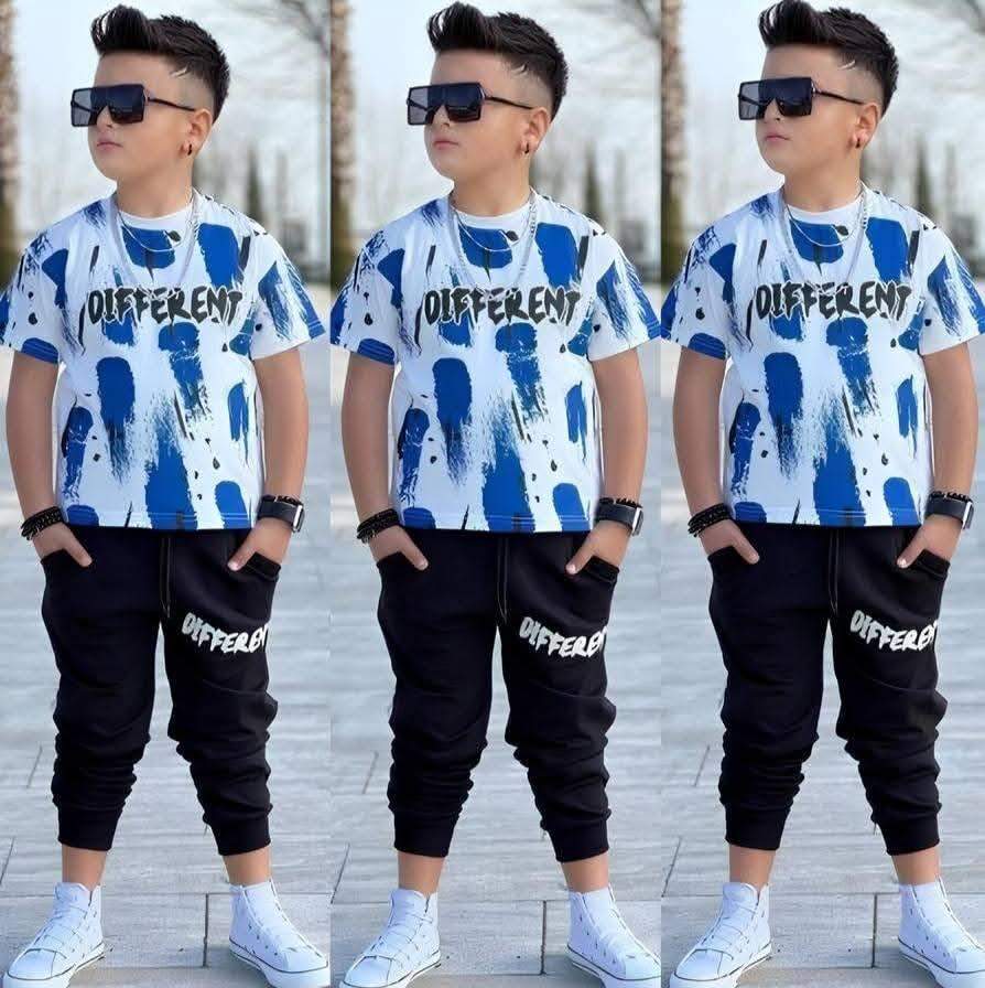 Dres chłopięcy DIFFERENT